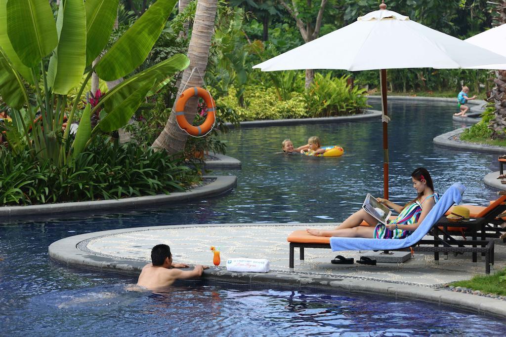Wyndham Grand Plaza Royale Hainan Longmu Bay Ledong Exterior photo